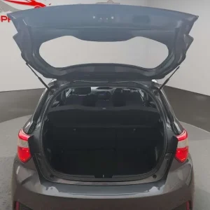 2018 Toyota Yaris 1.5 Icon Tech VVT-i 5-door hatchback - Image 7