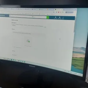 Samsung 24" CF390 Full HD Curved Monitor - Image 3