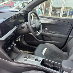 Vauxhall Mokka 1.2 Turbo Ultimate SUV 5-door petrol auto Euro 6 130ps - Image 5
