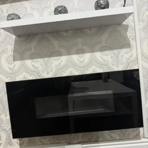 Focal point fire, flueless gas heater