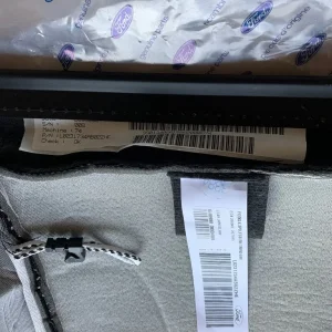 Genuine Ford Smax/Galaxy driver seat cover - Image 3