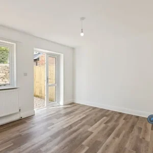 2 bedroom end of terrace house in Oakham, Rutland - Image 6