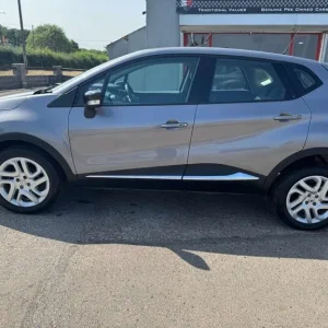 2017 Renault Captur 0.9L Dynamique Nav 5-door SUV - Image 4