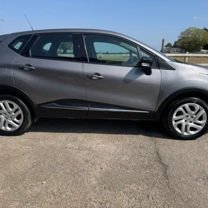 2017 Renault Captur 0.9L Dynamique Nav 5-door SUV - Image 5