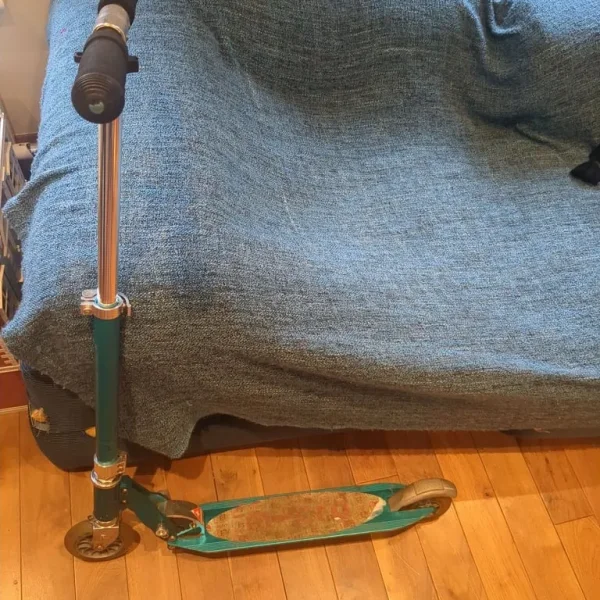 Micro scooter