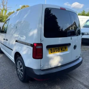 2019 Volkswagen Caddy 2.0 TDI Panel Van - Image 3