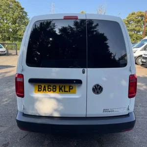 2019 Volkswagen Caddy 2.0 TDI Panel Van - Image 4