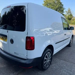 2019 Volkswagen Caddy 2.0 TDI Panel Van - Image 5