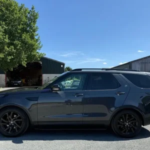 2017 Land Rover Discovery 3.0 TD6 HSE 5dr Auto Estate Diesel - Image 4