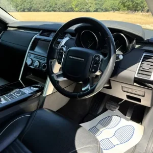 2017 Land Rover Discovery 3.0 TD6 HSE 5dr Auto Estate Diesel - Image 8