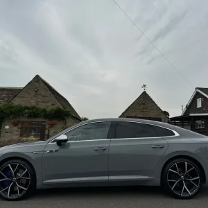 2021 Volkswagen Arteon R 2.0 TSI 4Motion DSG - Image 7