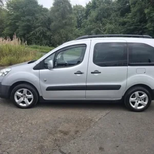 2014 Peugeot Partner Tepee 1.6 HDi 92 Outdoor 5dr MPV Diesel Manual - Image 4