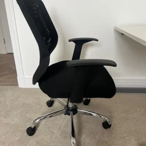 Office Desk and Chair - Image 5