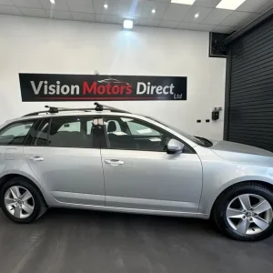 2019 Skoda Octavia 1.5 TSI ACT SE Euro 6 5dr Estate Petrol Manual - Image 4