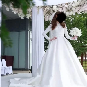 Pronovias Wedding Dress Size 8 - Image 2