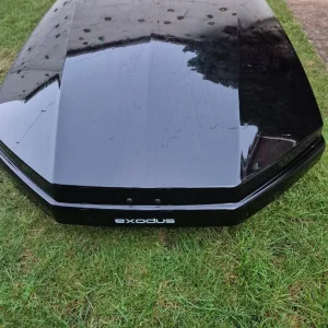 Roof box top box gloss black in good condition - Image 2