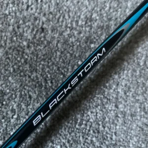 Dunlop Blackstorm Badminton Racket - Image 3
