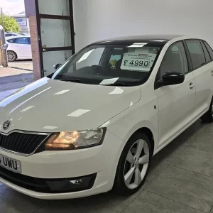 2014 Skoda Rapid Spaceback TDI SE Sport Hatchback - Image 6