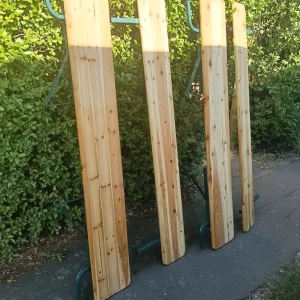 Two folding benches with backrests - Image 4