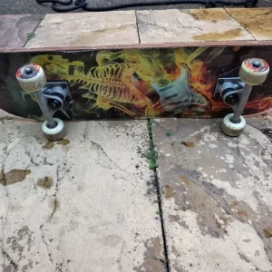 Regular skateboard - Image 2