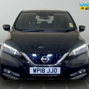 2018 Nissan Leaf 40kWh 2.0L Electric 5-door with Heated Seats and 360 Camera - Image 5