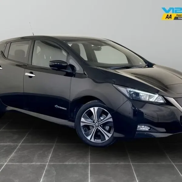 2018 Nissan Leaf 40kWh 2.0L Electric 5-door with Heated Seats and 360 Camera