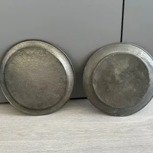 Pewter tankards and plates bundle - Image 2