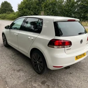 2009 Volkswagen Golf MK6 2.0 Tdi Manual - Image 3