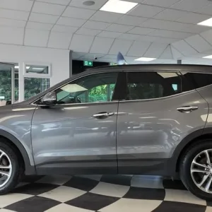 2016 Hyundai Santa Fe 2.2 CRDi Blue Drive Premium SE 5dr Auto - Image 4