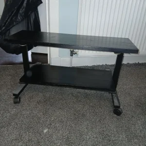 Small table with wheels - Image 2