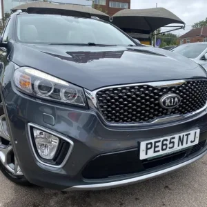 2015 Kia Sorento 2.2 CRDi AWD Estate Diesel Automatic - Image 4