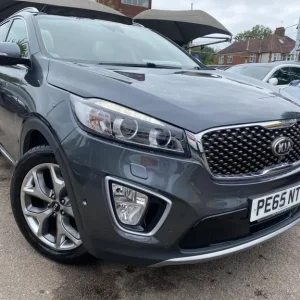 2015 Kia Sorento 2.2 CRDi AWD Estate Diesel Automatic - Image 5