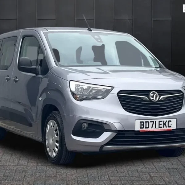 2021 Vauxhall Combo Life 1.2 Petrol Manual 5-door Estate