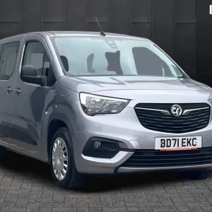 2021 Vauxhall Combo Life 1.2 Petrol Manual 5-door Estate