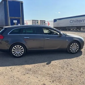 2011 Vauxhall Insignia 2.0 CDTi EcoFLEX Elite Nav 5dr Estate - Image 4