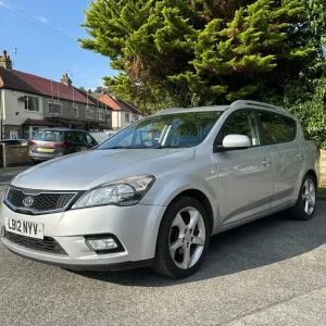 2012 Kia Ceed 1.6 CRDi 3 5dr Auto Estate Diesel - Image 2