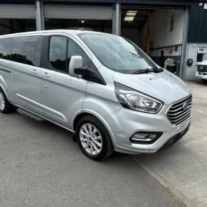Ford Tourneo Custom 2.0 130bhp Titanium 7-seater wheelchair accessible bus crew van - Image 6