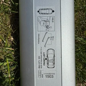 Genuine Audi A3 Roof Bars (for A3 Sportback 2013-2020 with Roof Rails) - Image 6