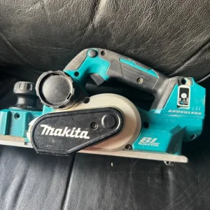 Makita 18v LXT planer DKP181Z - Image 2