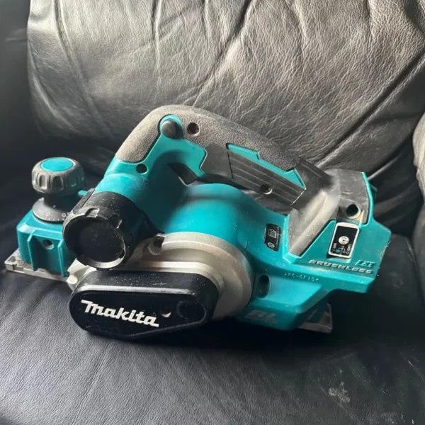 Makita 18v LXT planer DKP181Z