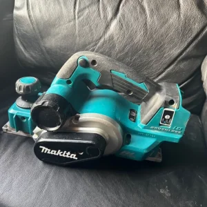 Makita 18v LXT planer DKP181Z