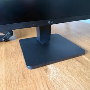 2x LG 27” gaming monitors - Image 2