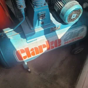 Clarke air industry compressor litre 150/200