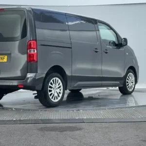 2024 Peugeot Expert 2.0 BlueHDi 1400 Professional Premium + Standard Panel Van 6dr Diesel EAT8 Va... - Image 6