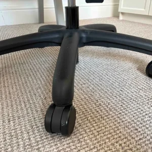 Adjustable comfortable office chair with arm rests