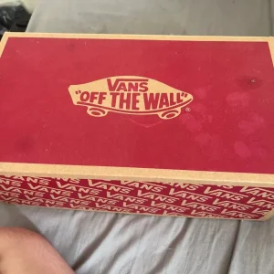 Size 9 vans - Image 4
