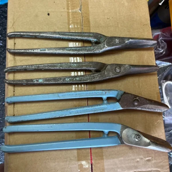 Hand metal sheers