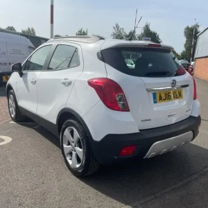 2016 Vauxhall Mokka Exclusiv 1.6 CDTi 136PS ecoFLEX 2WD HATCHBACK Diesel Manual - Image 7