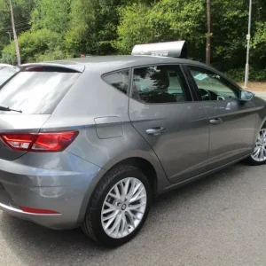 2018 SEAT Leon 1.2 TSI SE Dynamic Tech Hatchback - Image 6