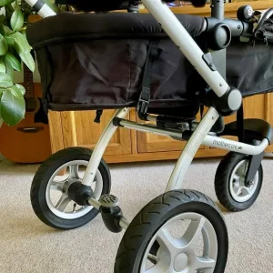 Mothercare My3 Travel System with Car Seat Adapter - Image 2